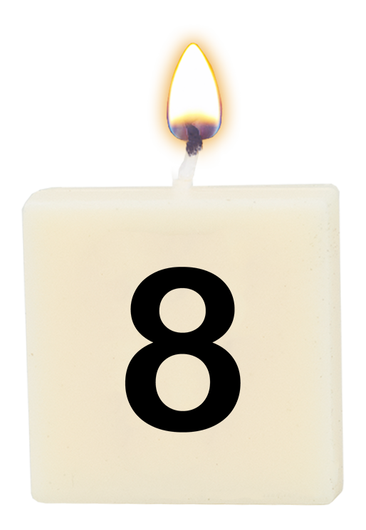 Letter candle - 8