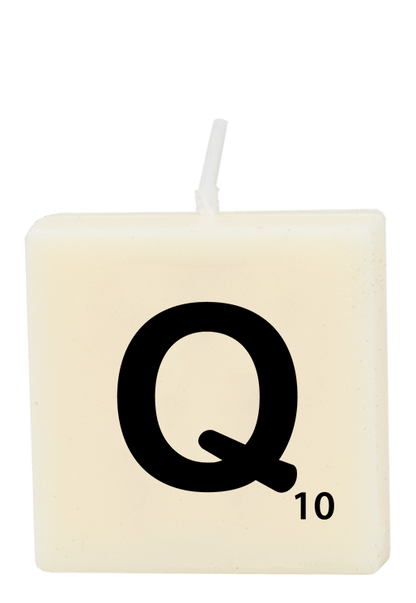 Letter candle - Q