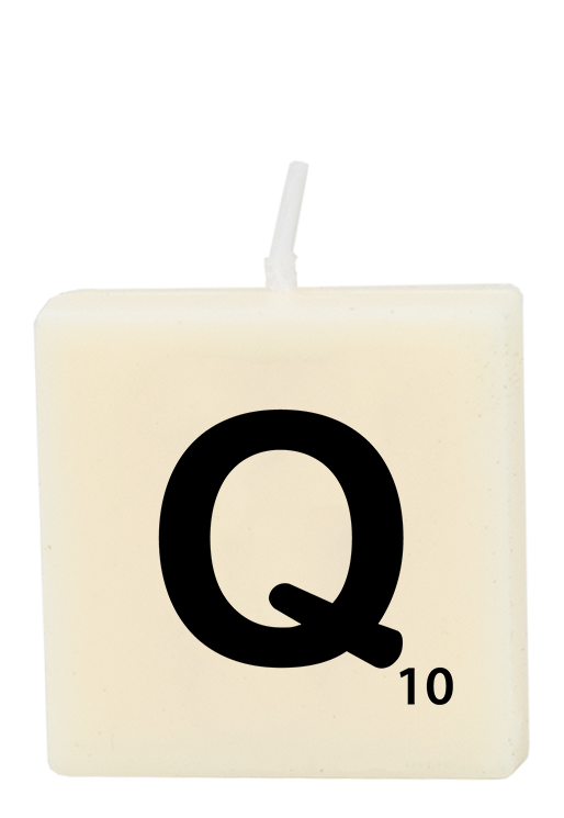 Letter candle - Q