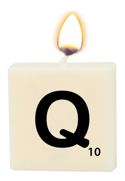 Letter candle - Q