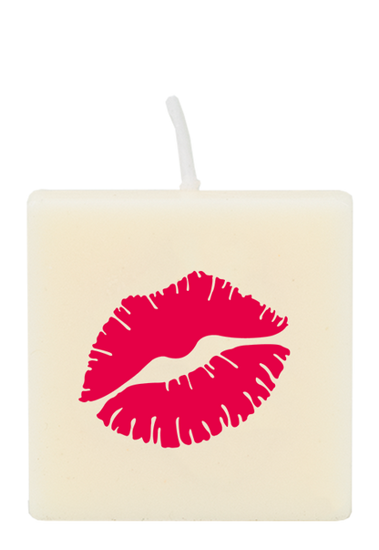 Letter candle - Kiss